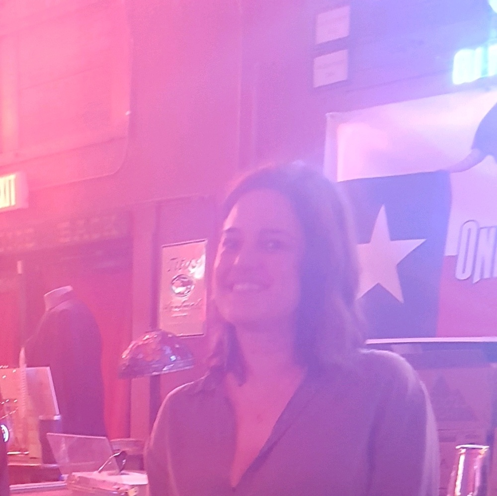 Meet your Posher, Robyn